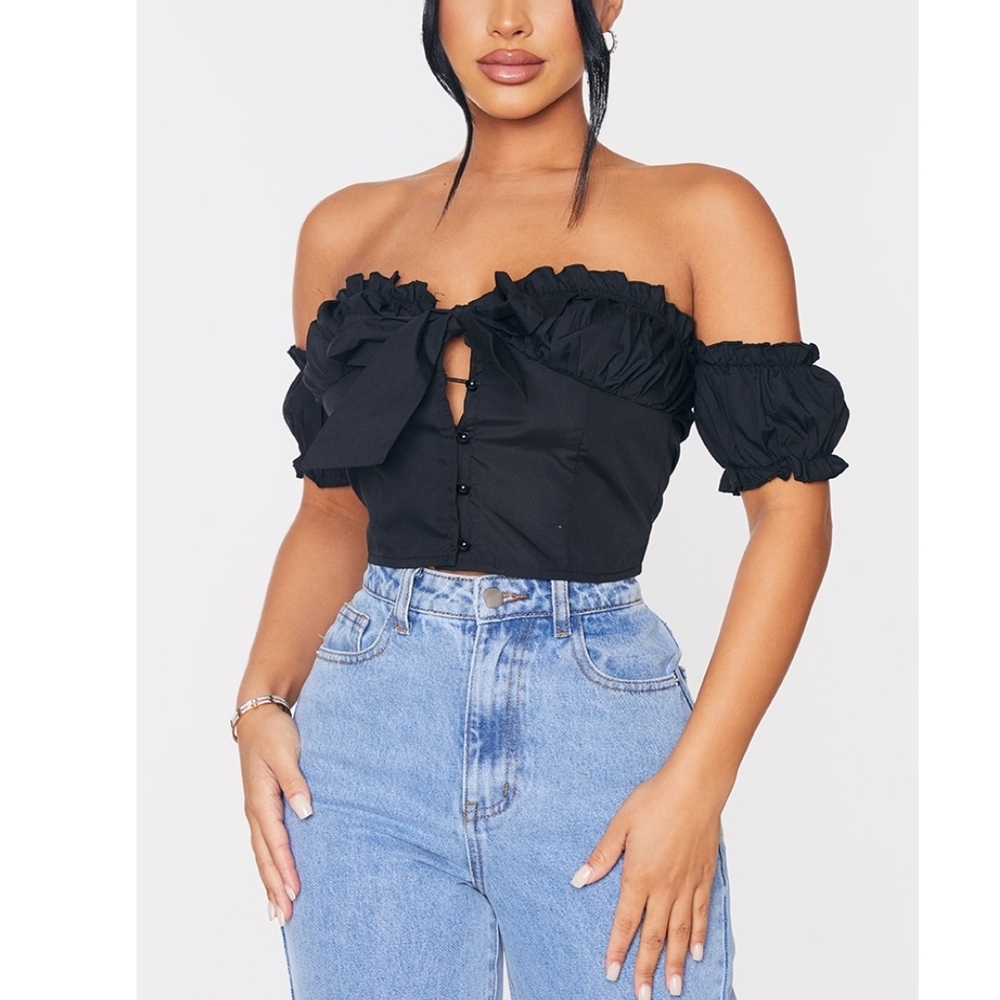 PrettyLittleThing Black Crop Top